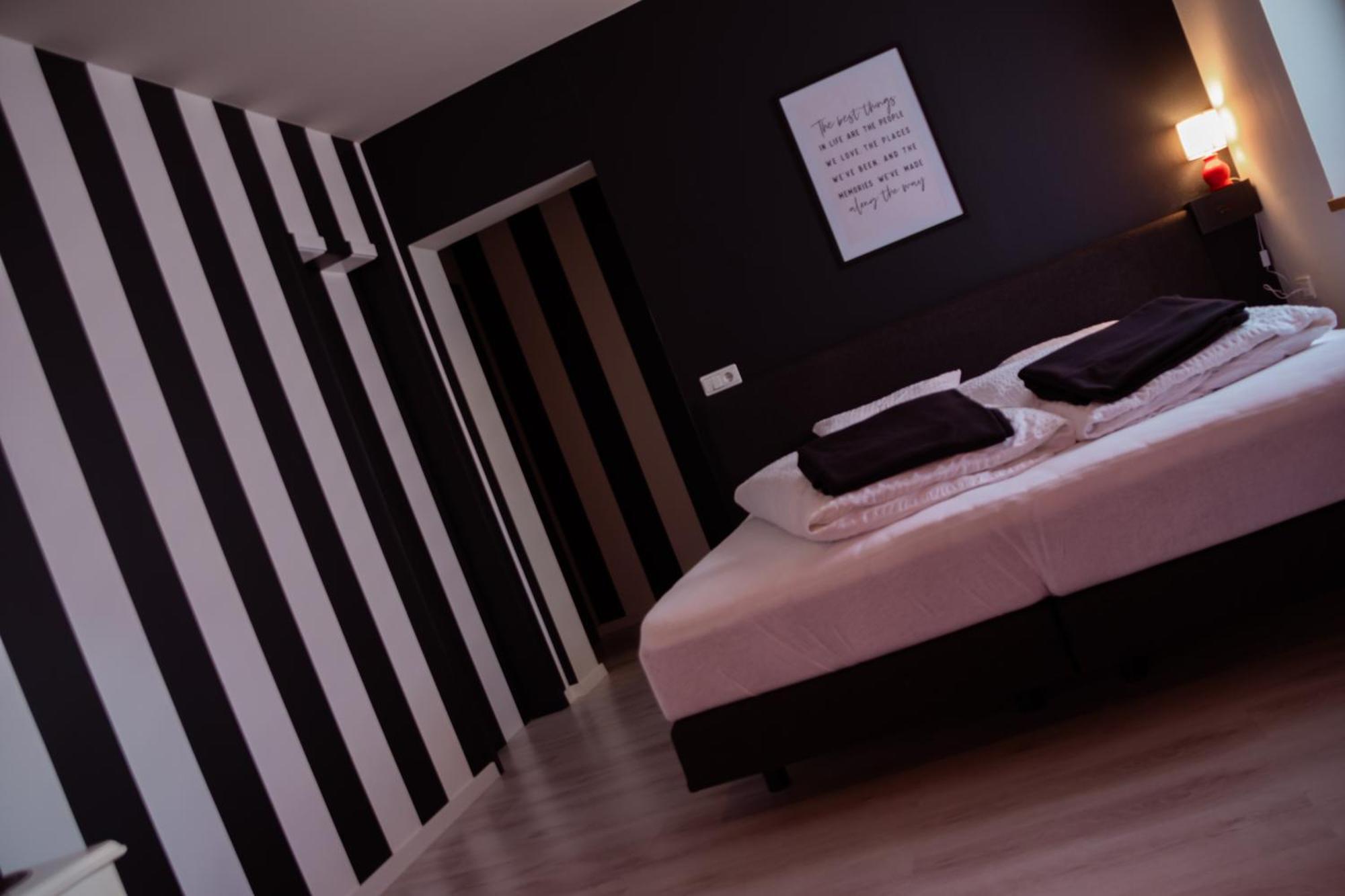 Garni Unterwegguetl Bed & Breakfast Naturns Dış mekan fotoğraf